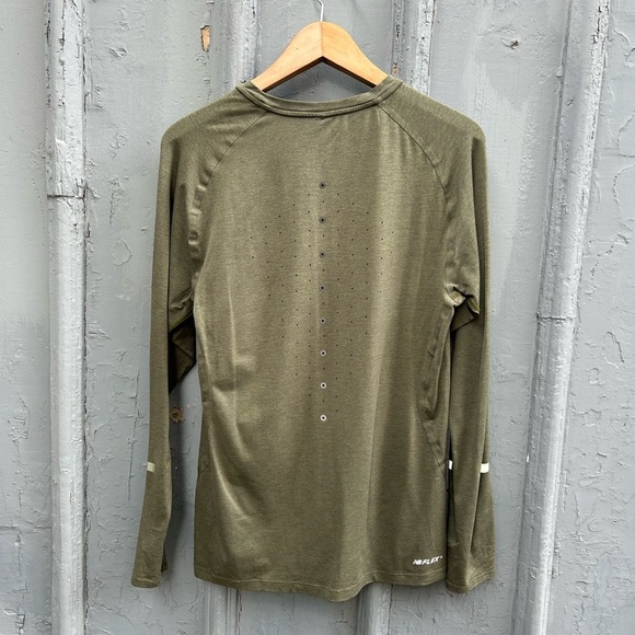 New Balance 0683 Dry Flex Athletic Long Sleeve, Approx Small - Picture 2 of 9